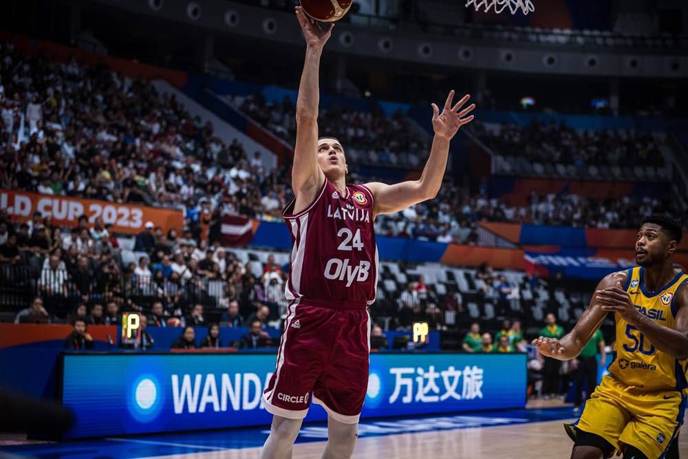 米体：国米将与姆希塔良续签1+1合同 近日已与经纪人会面奠定基础据《米兰体育报》报道，国米将与姆希塔良续签一份1+1的合同。